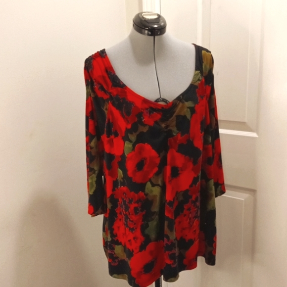 LaneBryqant Size 22/24  Red  Large Floral Tunic - Picture 1 of 5